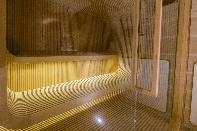 Hotel Aquatio Cave Luxury &